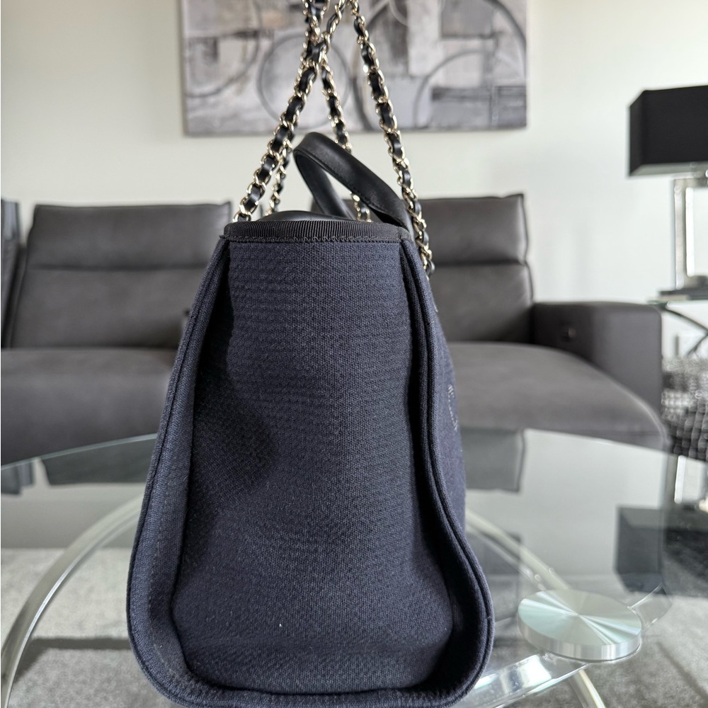 🎉SOLD🎉Authentic Chanel Medium Deauville Blue Cloth Tote with Timeless Elegance - Picture 5 of 8
